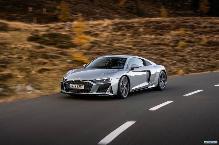 2020 Audi R8 RWD Coupe - фотография 9 из 28 2020 Audi R8 RWD Coupe - фотография 9 из 28