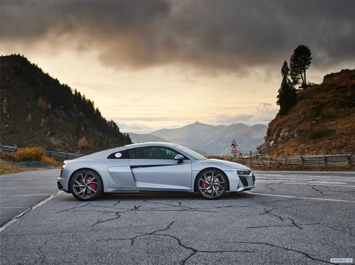2020 Audi R8 RWD Coupe - фотография 14 из 28 2020 Audi R8 RWD Coupe - фотография 14 из 28