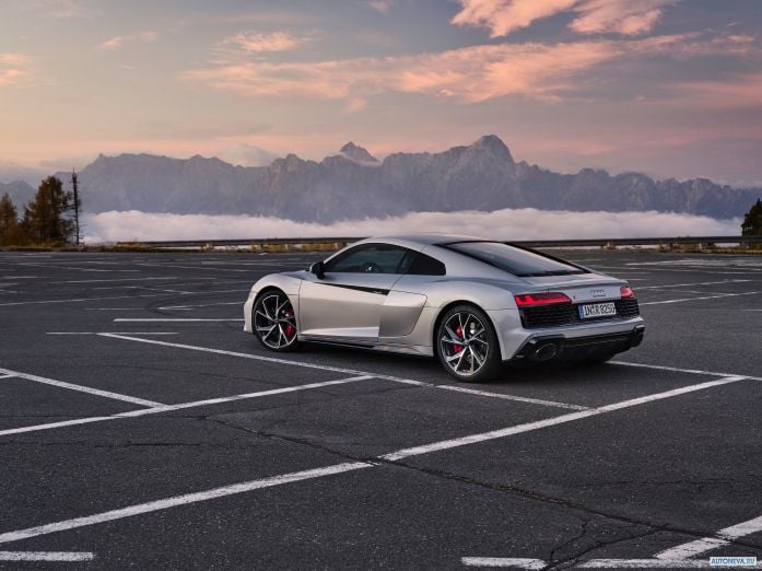 2020 Audi R8 RWD Coupe - фотография 17 из 28