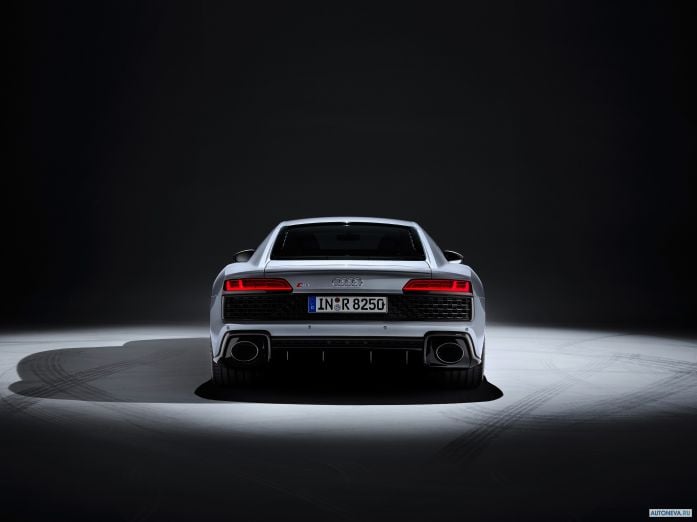 2020 Audi R8 RWD Coupe - фотография 22 из 28 2020 Audi R8 RWD Coupe - фотография 22 из 28