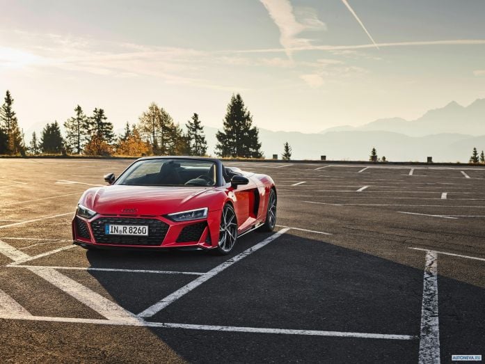 2020 Audi R8 V10 RWD Spyder - фотография 1 из 27 2020 Audi R8 V10 RWD Spyder - фотография 1 из 27