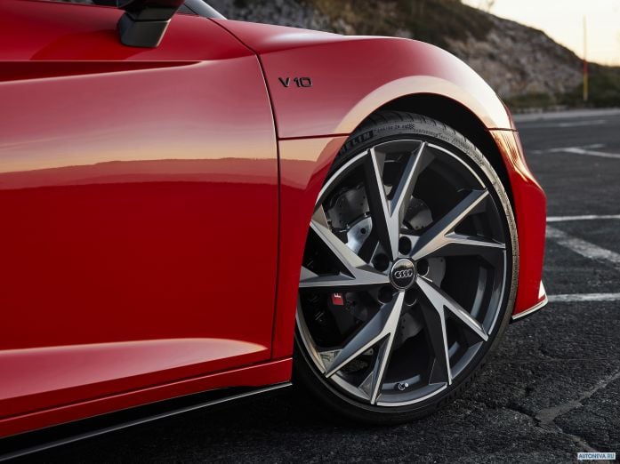 2020 Audi R8 V10 RWD Spyder - фотография 26 из 27 2020 Audi R8 V10 RWD Spyder - фотография 26 из 27