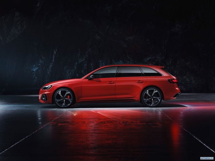 2020 Audi RS4 Avant - фотография 15 из 40