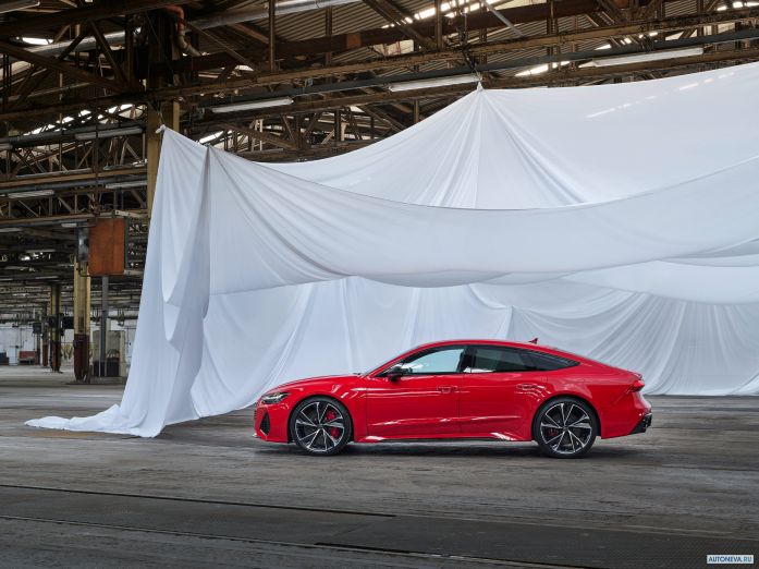 2020 Audi RS7 Sportback - фотография 18 из 40