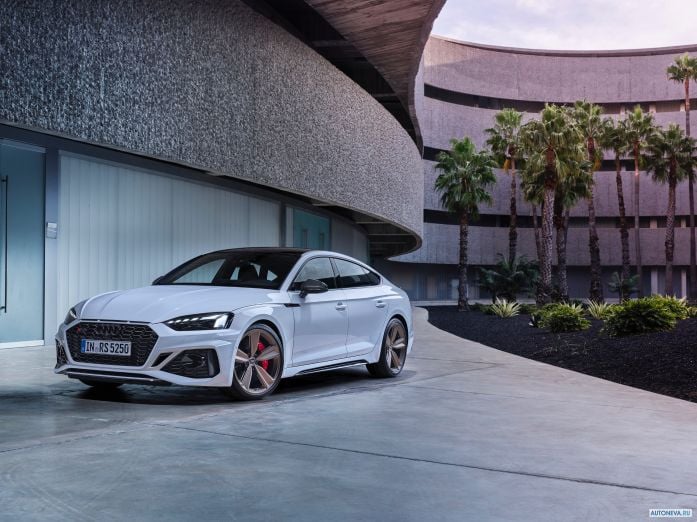 2020 Audi RS5 Sportback - фотография 6 из 23