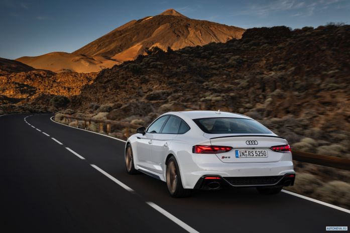 2020 Audi RS5 Sportback - фотография 17 из 23 2020 Audi RS5 Sportback - фотография 17 из 23
