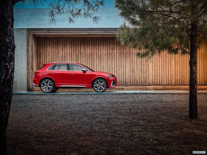 2020 Audi RS Q3 - фотография 16 из 40 2020 Audi RS Q3 - фотография 16 из 40