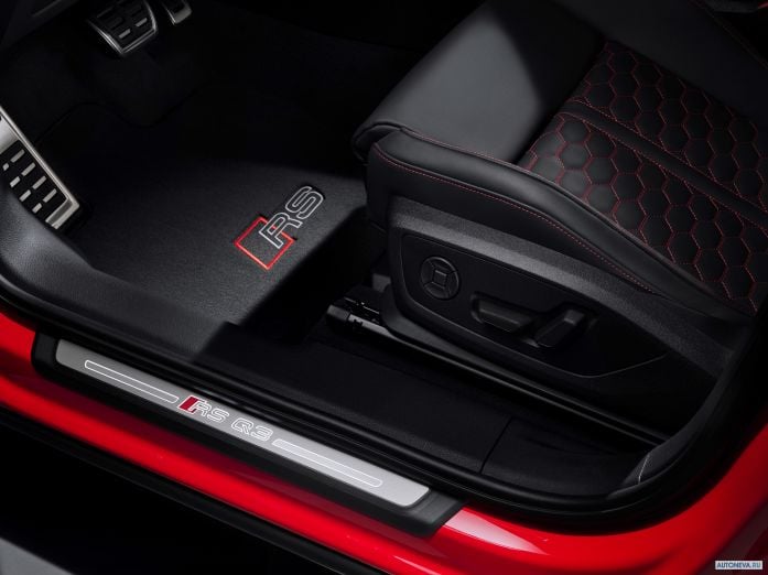 2020 Audi RS Q3 - фотография 28 из 40 2020 Audi RS Q3 - фотография 28 из 40