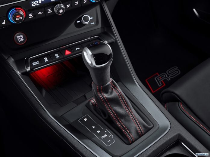 2020 Audi RS Q3 - фотография 31 из 40 2020 Audi RS Q3 - фотография 31 из 40