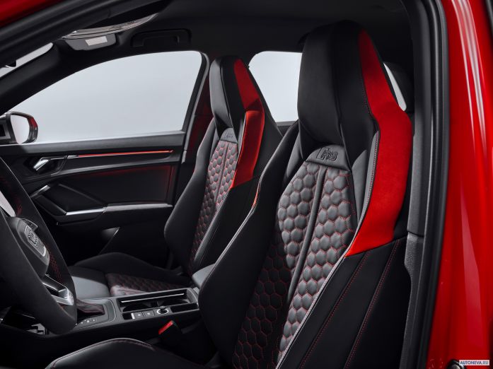2020 Audi RS Q3 - фотография 33 из 40 2020 Audi RS Q3 - фотография 33 из 40