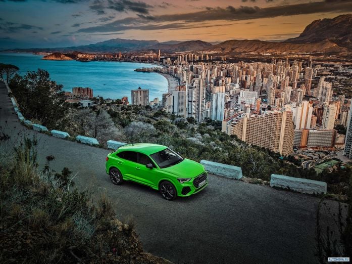 2020 Audi RS Q3 Sportback - фотография 36 из 40