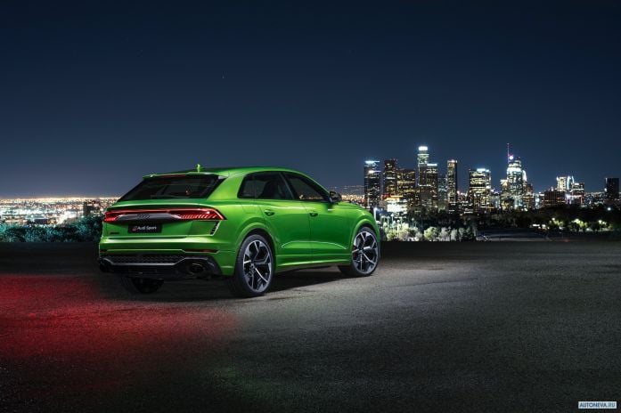 2020 Audi RS Q8 - фотография 23 из 40