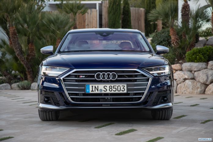 2020 Audi S8 - фотография 4 из 40