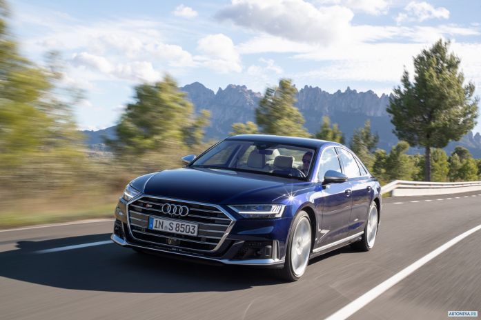 2020 Audi S8 - фотография 9 из 40