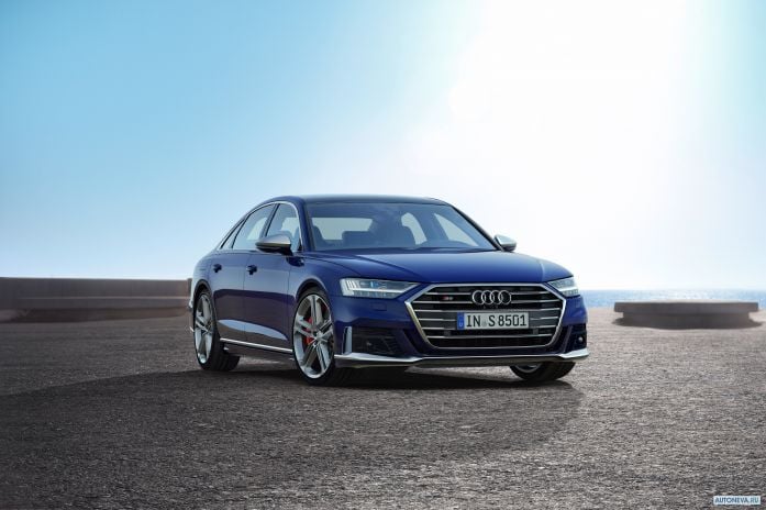 2020 Audi S8 - фотография 11 из 40