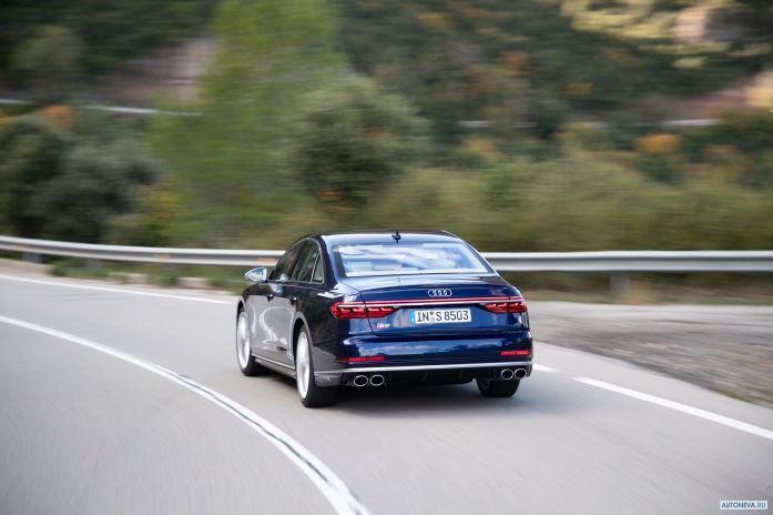 2020 Audi S8 - фотография 26 из 40 2020 Audi S8 - фотография 26 из 40
