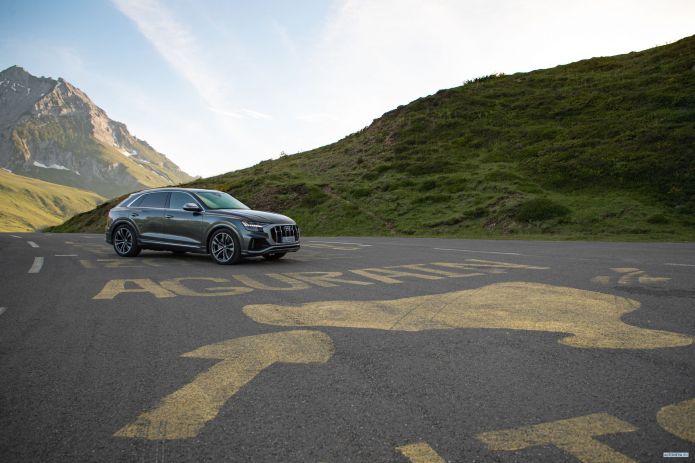 2020 Audi SQ8 TDI - фотография 18 из 40 2020 Audi SQ8 TDI - фотография 18 из 40