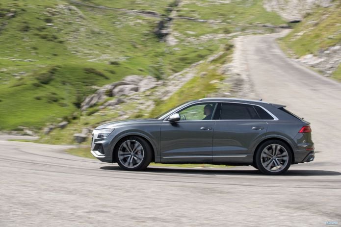 2020 Audi SQ8 TDI - фотография 21 из 40