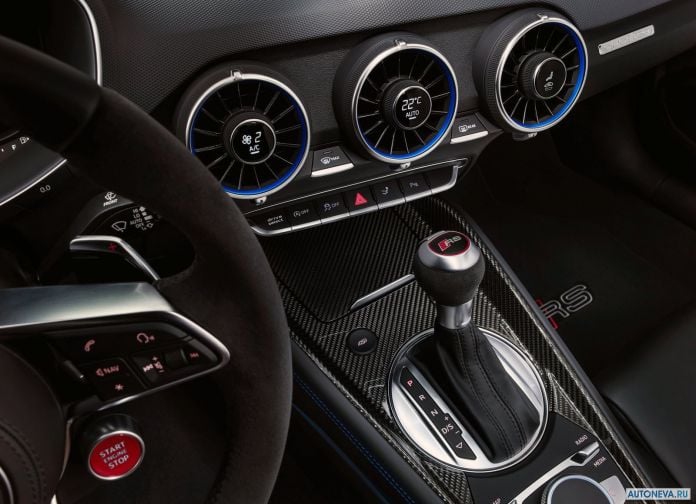2020 Audi TT RS Coupe - фотография 29 из 62