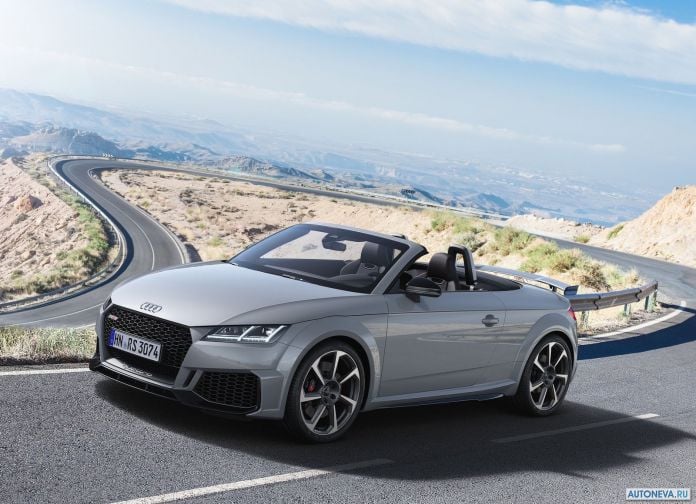2020 Audi TT RS Roadster - фотография 1 из 21