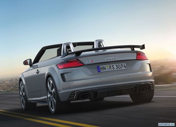 2020 Audi TT RS Roadster - фотография 9 из 21