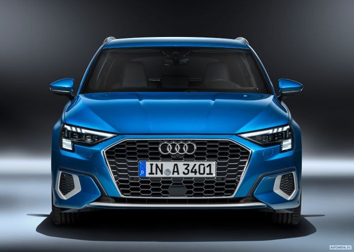 2021 Audi A3 Sportback 35 TFSI S-lne - фотография 2 из 36