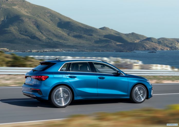 2021 Audi A3 Sportback 35 TFSI S-lne - фотография 11 из 36