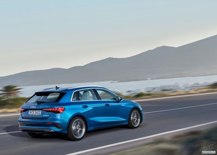 2021 Audi A3 Sportback 35 TFSI S-lne - фотография 14 из 36