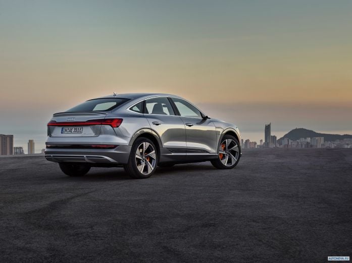 2021 Audi e-tron Sportback 55 quattro S-line - фотография 16 из 31