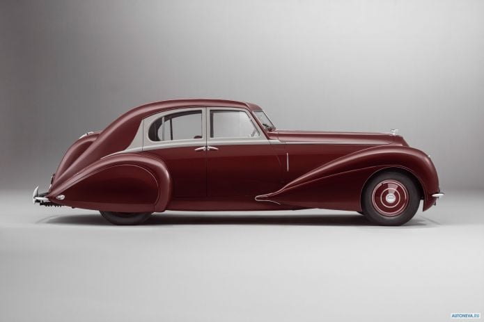 1939 Bentley Corniche - фотография 2 из 11 1939 Bentley Corniche - фотография 2 из 11