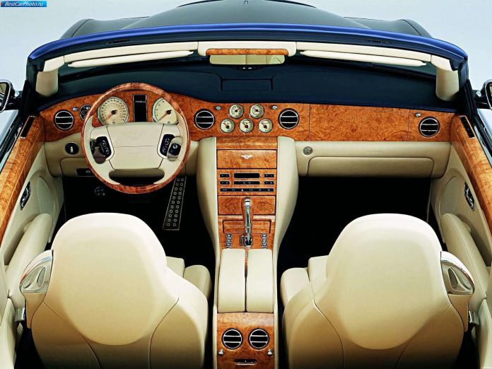 2005 Bentley Arnage Drophead Coupe - фотография 8 из 31