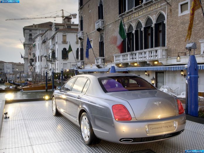2005 Bentley Continental Flying Spur - фотография 30 из 58