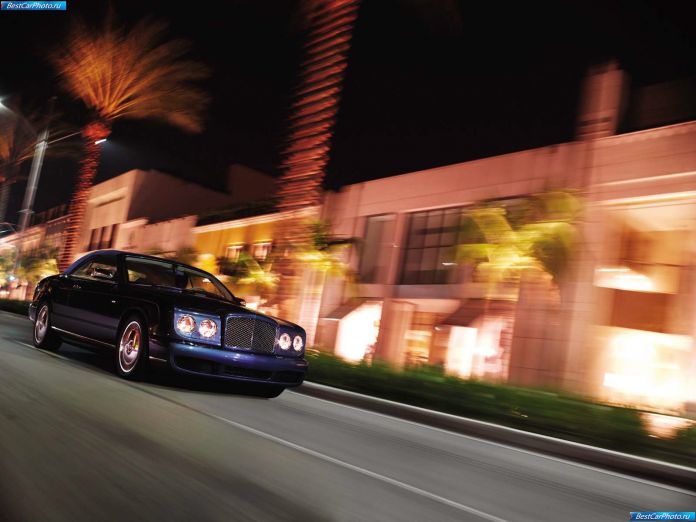 2006 Bentley Azure - фотография 8 из 50