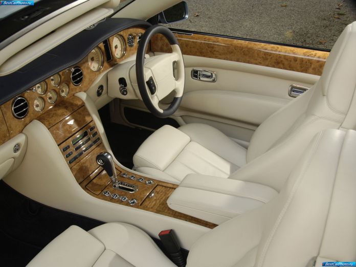 2006 Bentley Azure - фотография 40 из 50