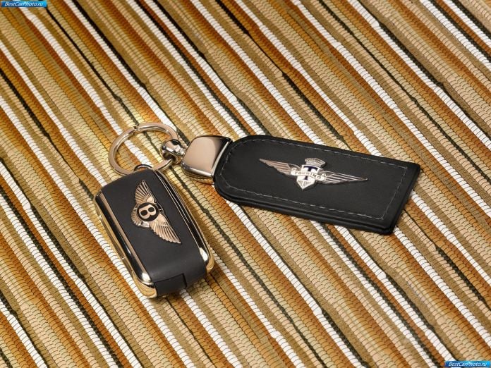 2010 Bentley Continental Flying Star - фотография 23 из 33 2010 Bentley Continental Flying Star - фотография 23 из 33