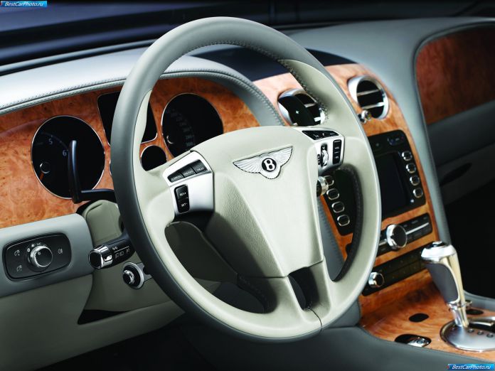 2010 Bentley Continental GTC Speed - фотография 38 из 68 2010 Bentley Continental GTC Speed - фотография 38 из 68
