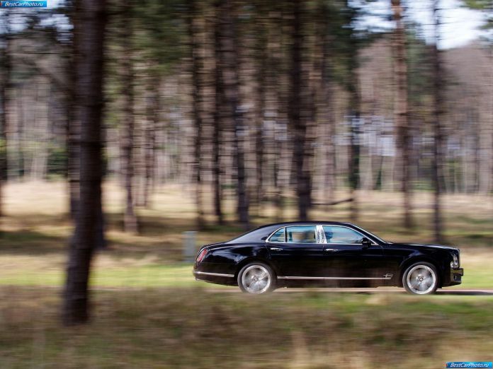 2011 Bentley Mulsanne - фотография 40 из 83 2011 Bentley Mulsanne - фотография 40 из 83