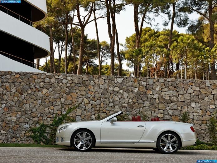 2012 Bentley Continental GTC - фотография 30 из 127 2012 Bentley Continental GTC - фотография 30 из 127