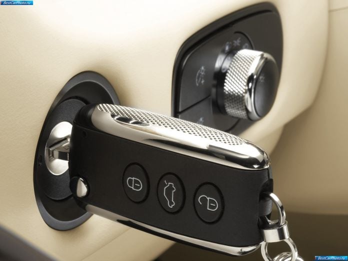 2012 Bentley Continental GTC - фотография 99 из 127 2012 Bentley Continental GTC - фотография 99 из 127