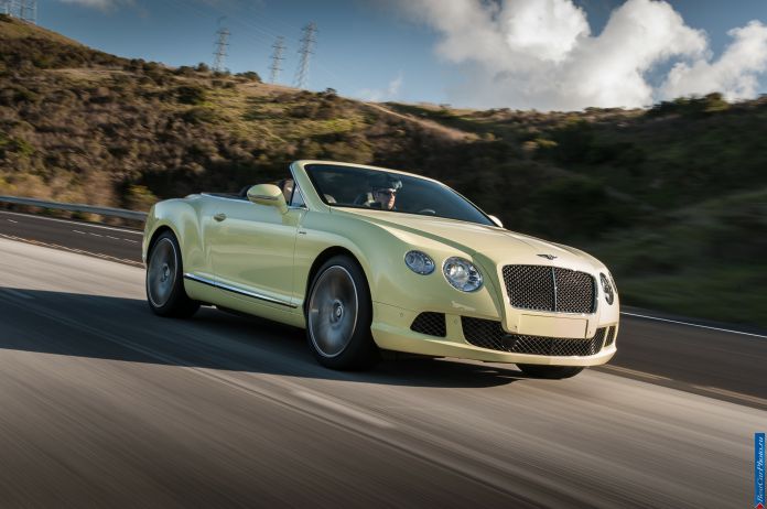 2013 Bentley Continental GT Speed Convertible - фотография 3 из 114