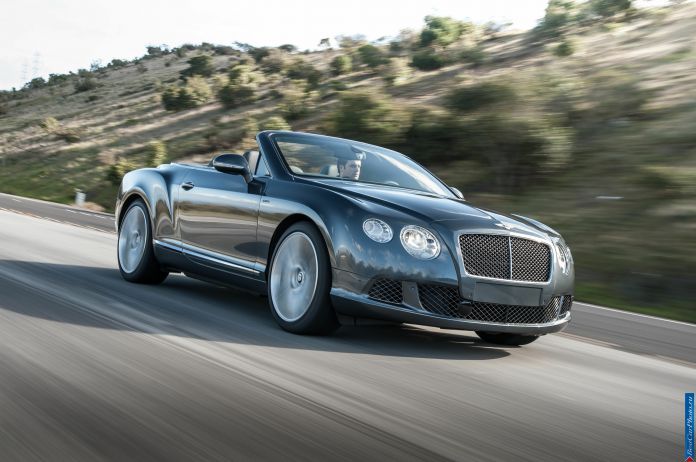 2013 Bentley Continental GT Speed Convertible - фотография 11 из 114