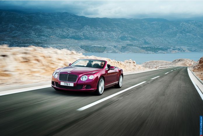 2013 Bentley Continental GT Speed Convertible - фотография 16 из 114