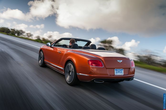 2013 Bentley Continental GT Speed Convertible - фотография 22 из 114