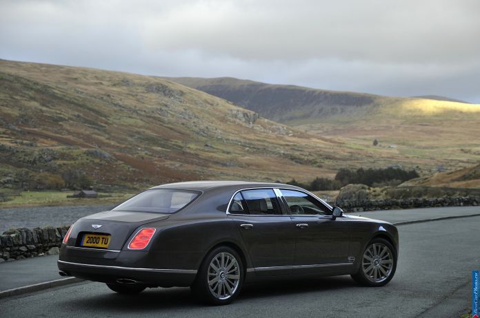 2013 Bentley Mulsanne - фотография 2 из 21