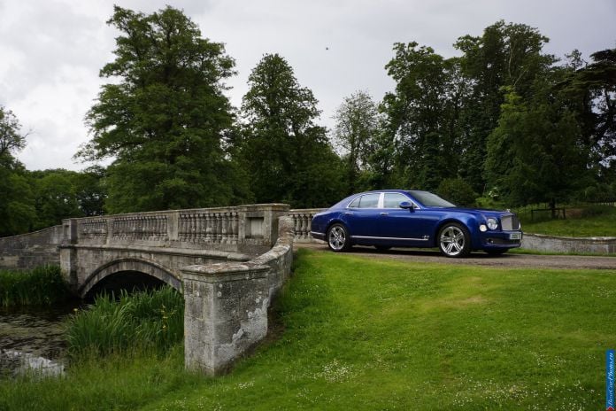 2013 Bentley Mulsanne - фотография 11 из 21