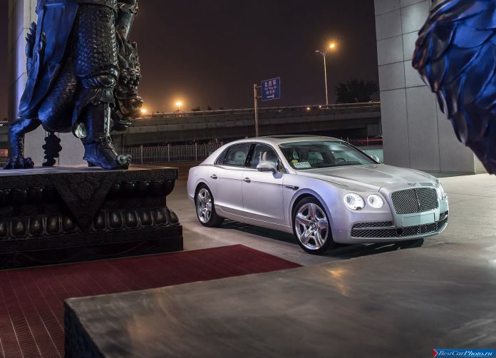 2014 Bentley Flying Spur - фотография 7 из 142