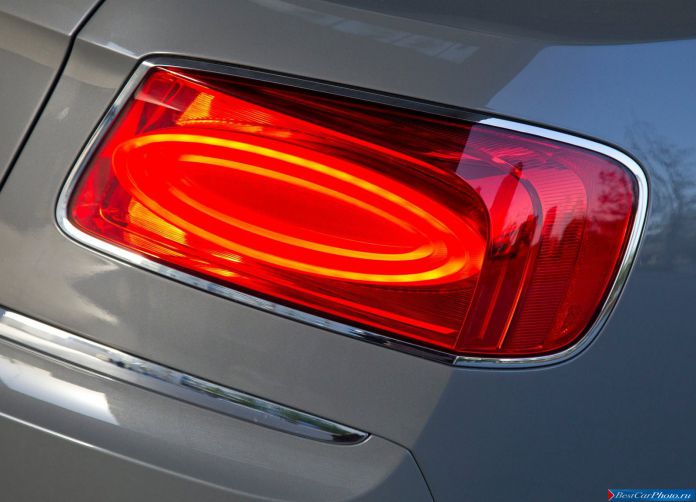 2014 Bentley Flying Spur - фотография 126 из 142 2014 Bentley Flying Spur - фотография 126 из 142