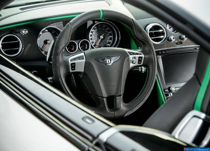 2015 Bentley Continental GT3-R - фотография 13 из 18