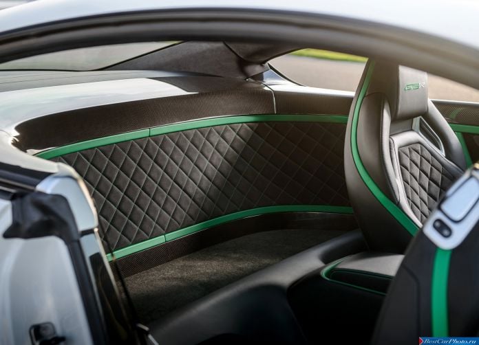 2015 Bentley Continental GT3-R - фотография 15 из 18 2015 Bentley Continental GT3-R - фотография 15 из 18