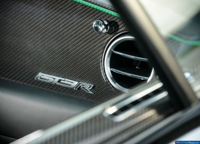 2015 Bentley Continental GT3-R - фотография 17 из 18